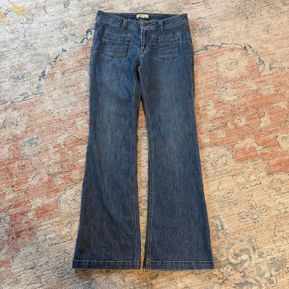 Cabi Women Blue Low Rise Flare Jeans Y2K Front Patch Pocket Size 6